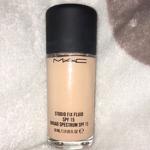 MAC- Studio Fix Fluid Foundation